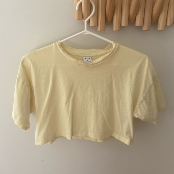 Aritzia tna yellow crop - Picture 2 of 4